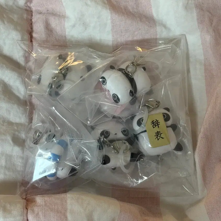 [BUNJANG] San-X Tarepanda Connected Connector Gacha Full Set (Sealed) / (미개봉) 산엑스 타래팬더 연결 메지루시 가챠 풀세트