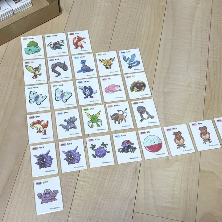 [BUNJANG] Pokemon 2024 New Season 2 Ttibs / 포켓몬 2024 New 시즌2 띠부씰 판매