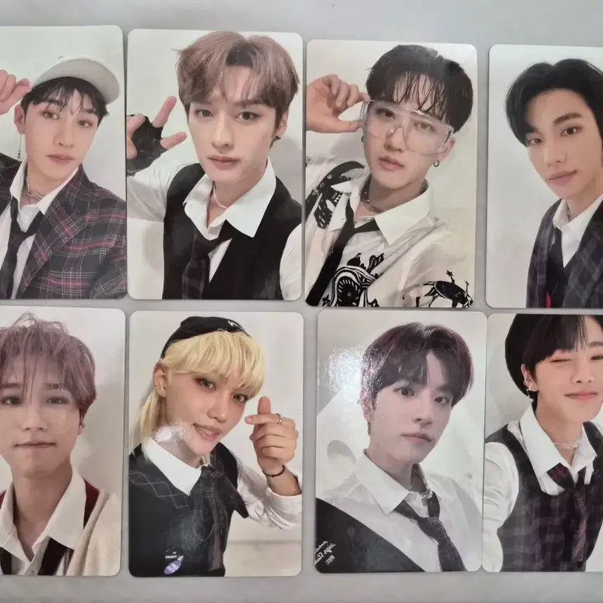 [BUNJANG] Stray Kids Christmas Eve Special Photocards Bundle Set / 스트레이키즈 크리스마스이블 예약특전 8멤 일괄