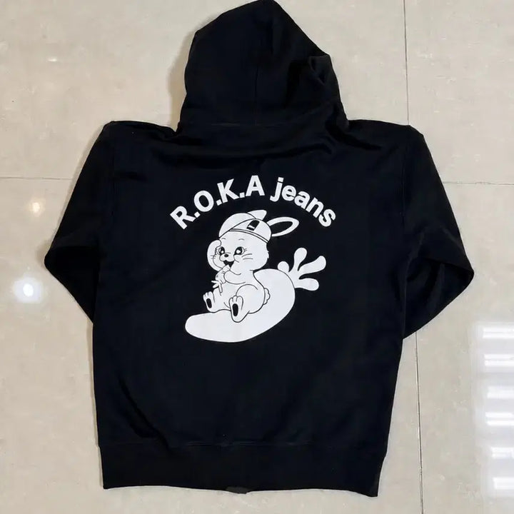 [BUNJANG] NewJeans x Subangsa Collaboration Limited Edition Roca Hoodie Zip-up (Sealed) / 단종된 한정판 뉴진스X수방사 콜라보 뉴진스 로카 후드집업 미개봉 새제품