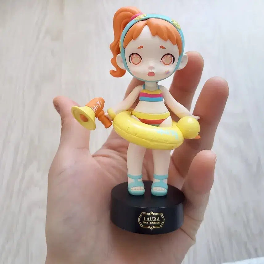 [BUNJANG] Laura Figure / 로라 피규어