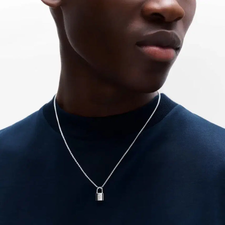 [BUNJANG] Louis Vuitton Silver Lockit Necklace / (정품) 루이비통 목걸이