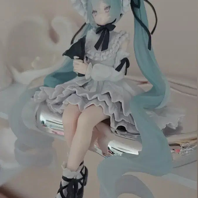 [BUNJANG] Miku Vintage Doll Figure / 급처 미쿠 빈티지돌 피규어
