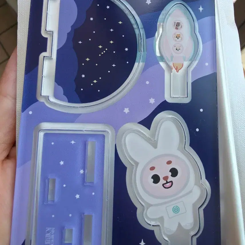 [BUNJANG] DAY6 DEnimals Acrylic Stand Young K / 데이식스 데니멀즈 아크릴스탠드 필
