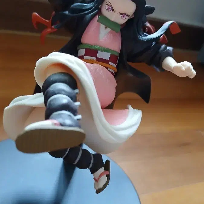 [BUNJANG] Demon Slayer Nezuko Figure / 귀멸의 칼날 네즈코 피규어