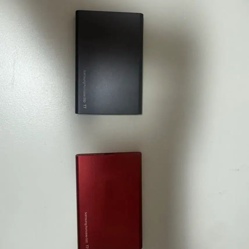 [BUNJANG] Samsung T7 2TB Portable SSD (Red) / 삼성 ssd t7 2tb팝니다.