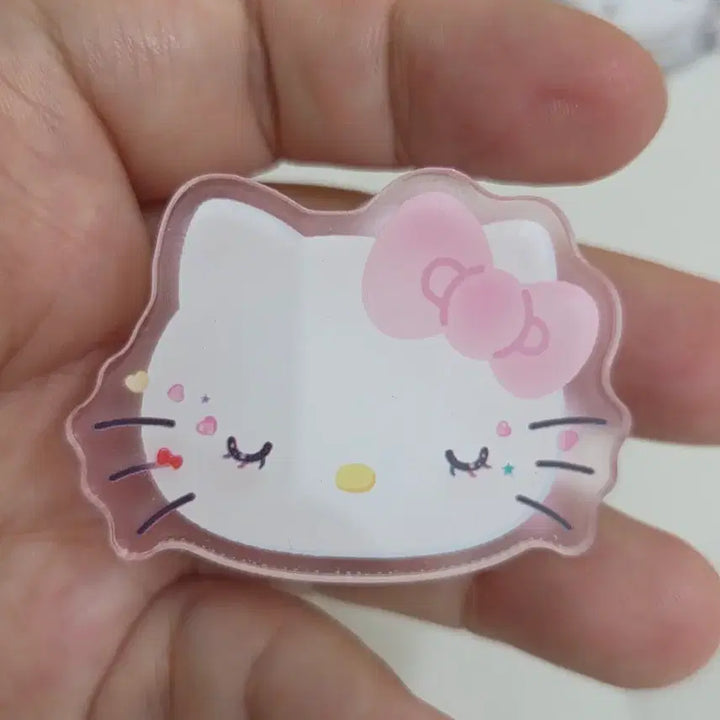 [BUNJANG] Sanrio Hello Kitty Acrylic Clip Random / 산리오 키티 랜덤 아크릴 집게
