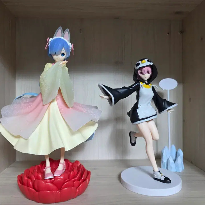 [BUNJANG] Rem Little Rabbit Girl &amp; Ram Luminasta Penguin Hood Figure Set / 리제로 후류 렘 익시드 크리에이티브 토끼 &amp; 세가 람 루미나스타 펭귄