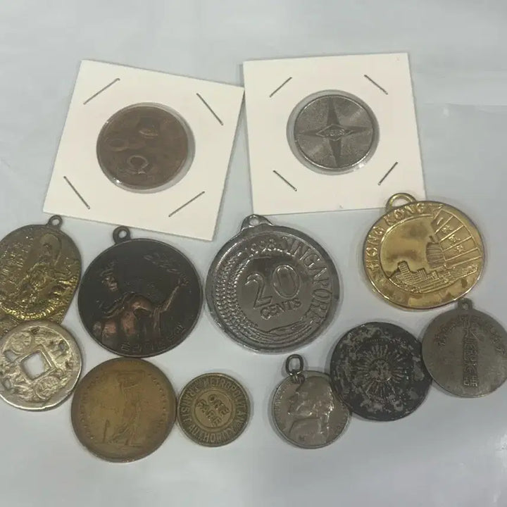 [BUNJANG] Assorted Domestic and International Medals, Tokens, and Coins Collection / 국내외 메달, 토큰, 코인류 모음
