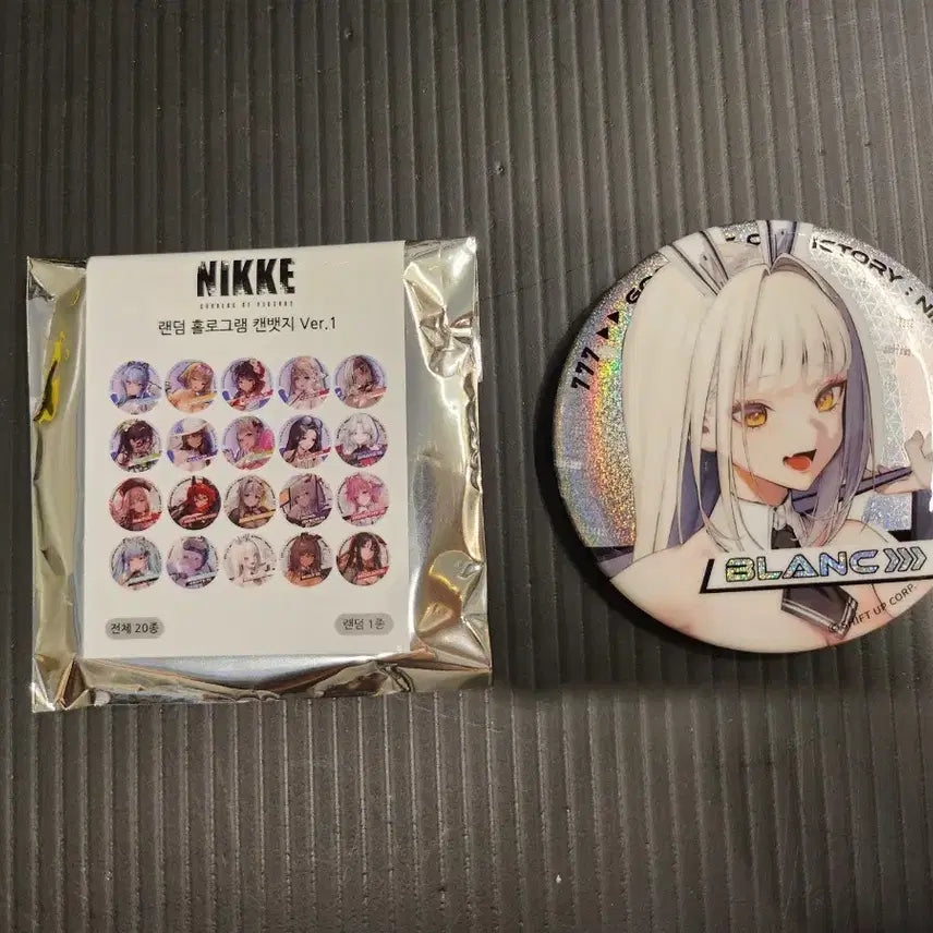 [BUNJANG] Nikey Random Version 1 Can Badge Blanc / 니케 랜덤 버전1 캔뱃지 블랑