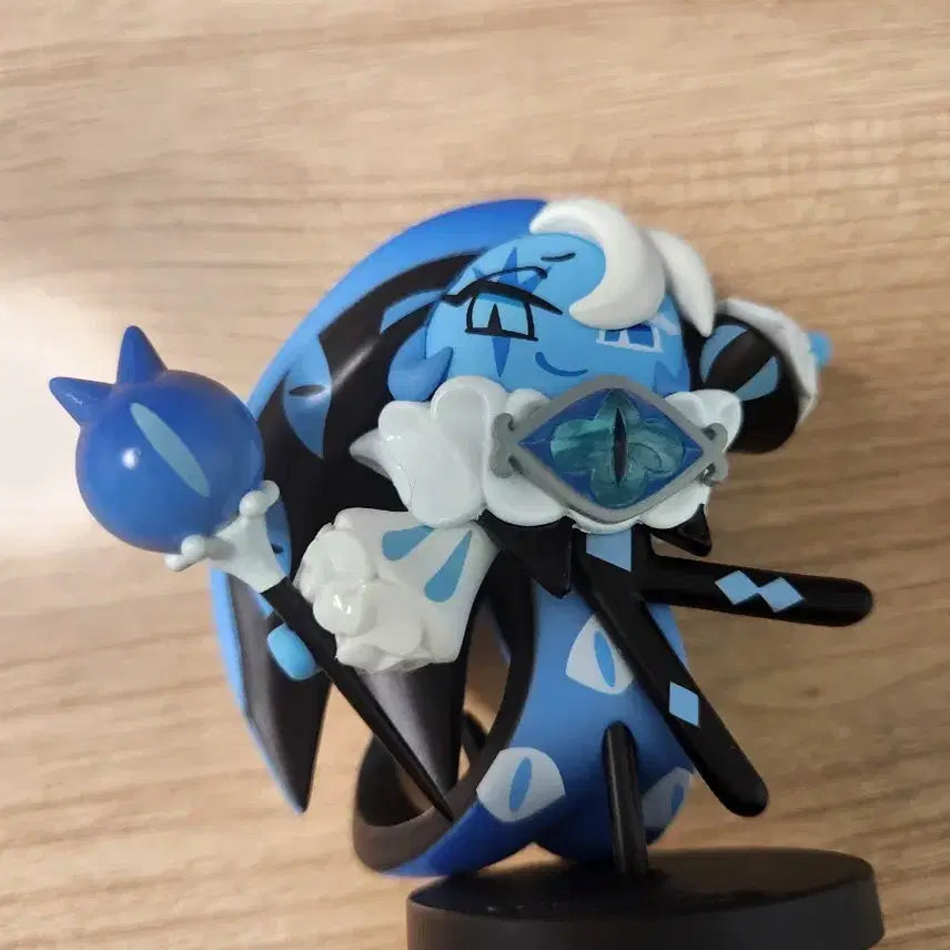 [SOLD OUT] 쿠키런 킹덤 쉐도우 밀크 쿠키 피규어