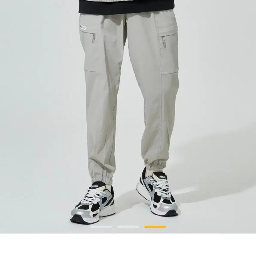 [SOLD OUT] 새상품급.코닥 레귤러핏 조거 팬츠 GREY