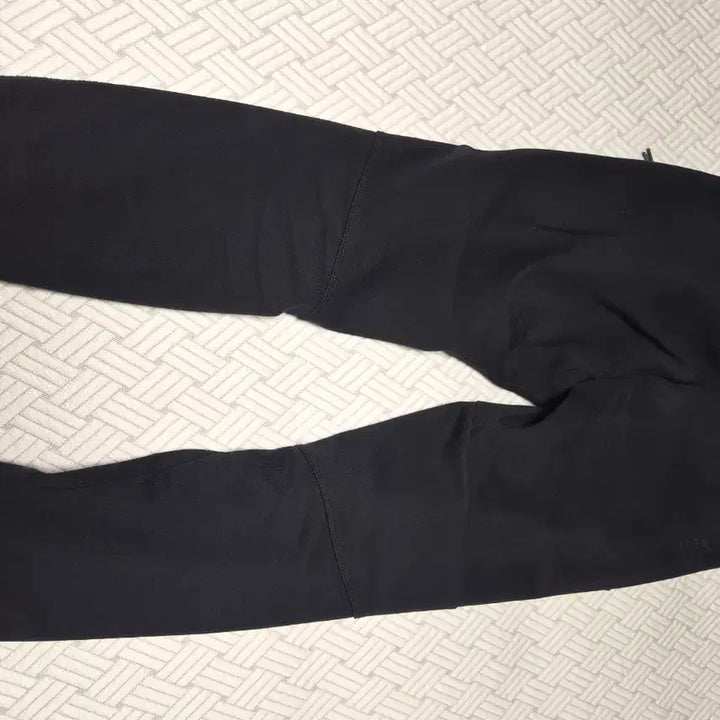 [SOLD OUT] 뉴발란스 블랙 트레이닝 팬츠 L