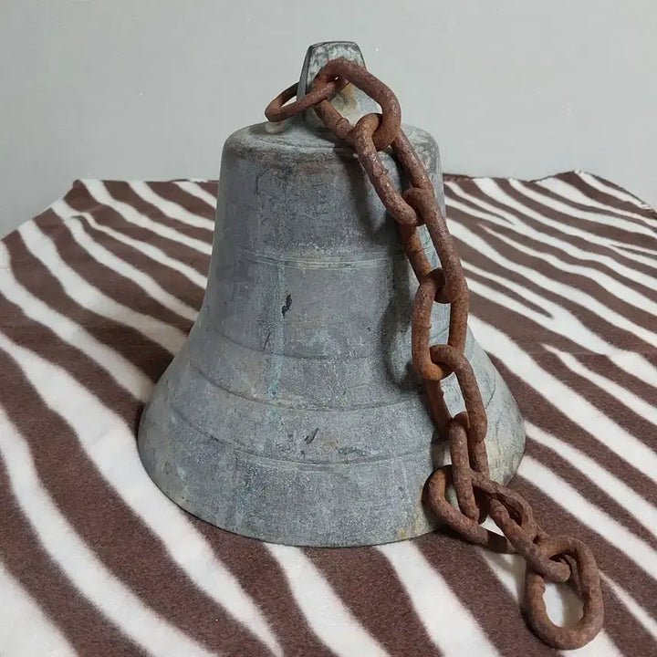 [BUNJANG] Antique Bronze Bell with Chain / 오래된 청동 종 쇠사슬 포함