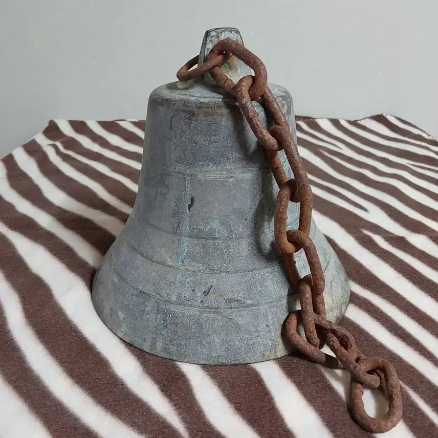 [BUNJANG] Antique Bronze Bell with Chain / 오래된 청동 종 쇠사슬 포함