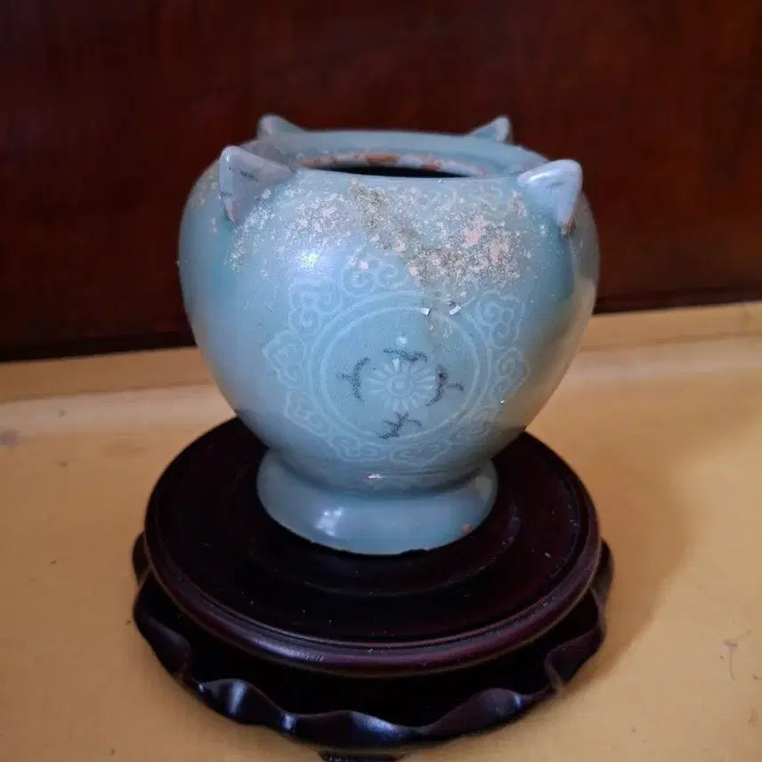 [BUNJANG] Antique Black and White Inlaid Celadon Incense Burner / 너무오래된 예쁜상감청자도자기