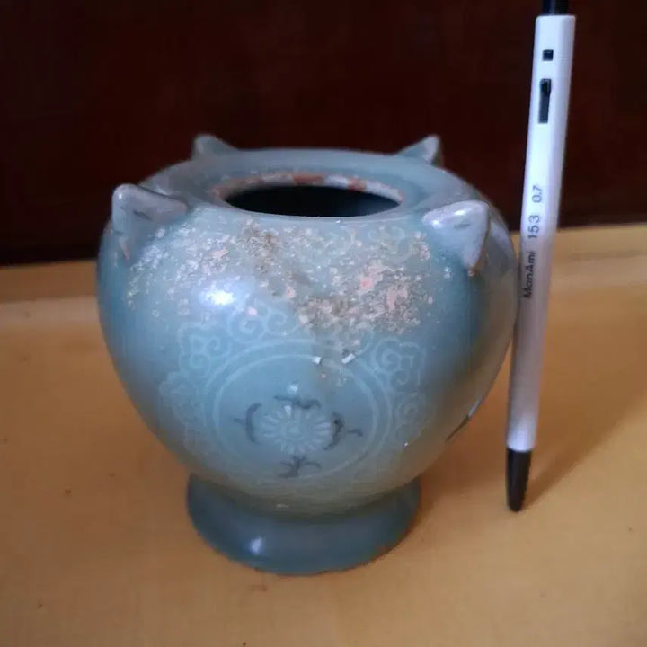 [BUNJANG] Antique Black and White Inlaid Celadon Incense Burner / 너무오래된 예쁜상감청자도자기