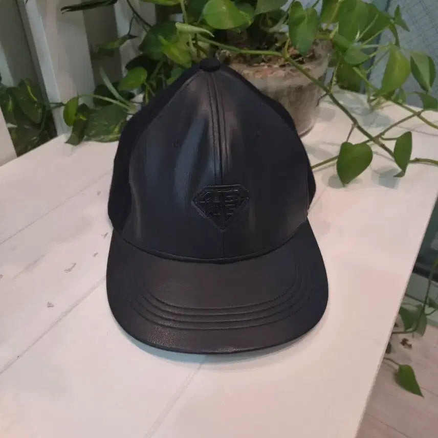 [BUNJANG] Black Leather Snapback Hat / 블랙 레더 스냅백 모자