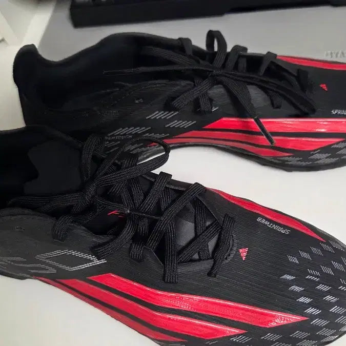 [BUNJANG] Adidas F50 Pro Turf Shoes Black/Red (TF 275mm) / 아디다스 F50 프로 터프화 블랙/레드 (TF 275mm)