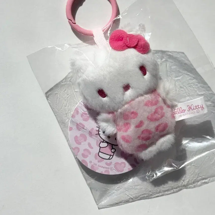 [BUNJANG] Hello Kitty Pink Leopard Mini Doll Keychain Rare Item / 헬로키티 무뉴 핑크호피 미니 인형 키링 미개봉 새상품