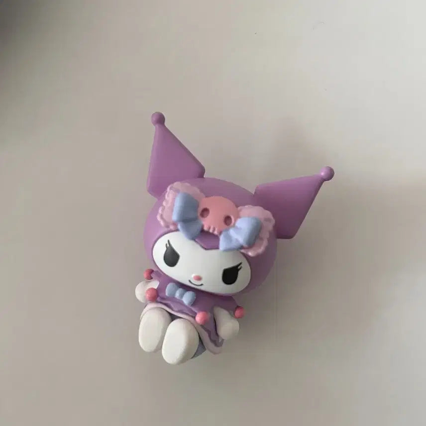 [BUNJANG] Kuromi Four Seasons Series Winter Figure Set / 쿠로미 사계절 시리즈 겨울 피규어 세트