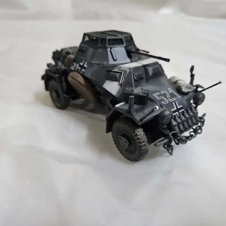 [BUNJANG] 1/35 Scale German Sd.Kfz.222 Armored Car Model Kit - Completed Build / 급처 처분 독일군 Sd.Kfz.222 장갑차 1/35 프라모델 완성작