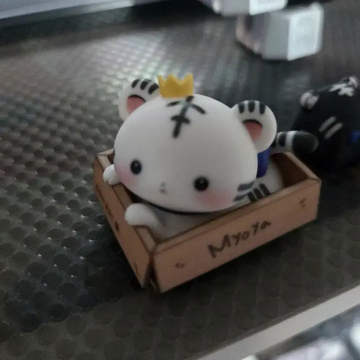 [BUNJANG] Myoya Mini Figure &amp; Artisan Keycap Bundle / 묘야님 미니피규어 및 아티산 키캡
