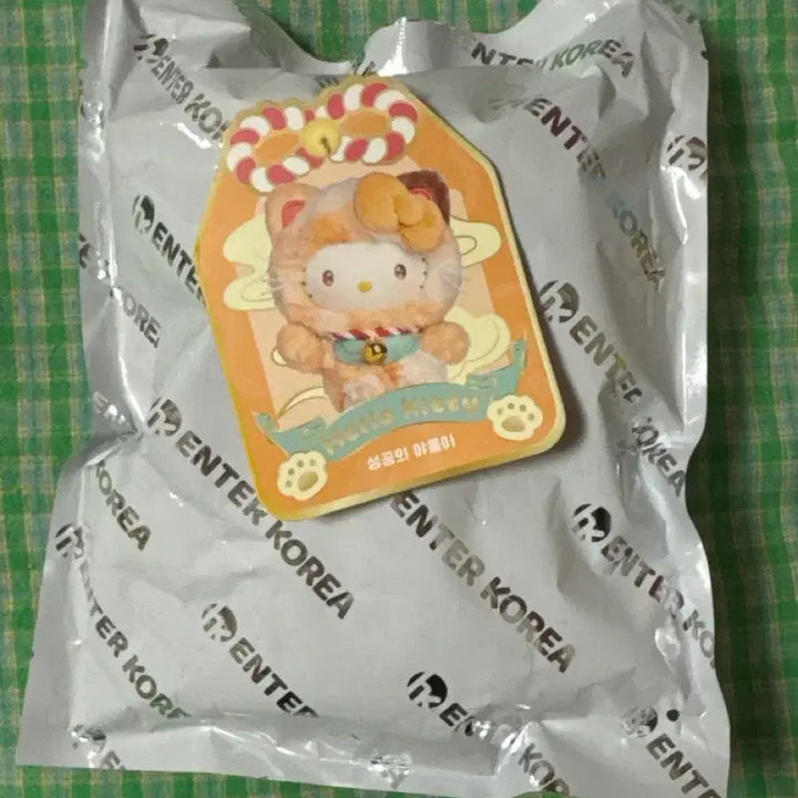 [BUNJANG] Hello Kitty Dream Lucky Meow Series Plush Keychain (Sealed) / 큰버전)헬로키티 꿈 행운의야옹이 시리즈 인형 키링(미개봉)