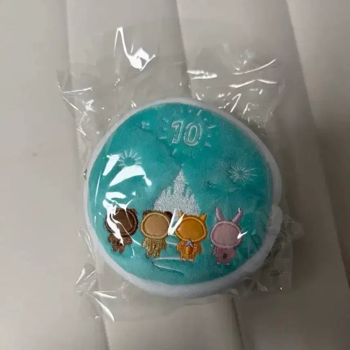 [BUNJANG] DAY6 Lotte Hotel 10th Anniversary Pouch / 데이식스 롯데호텔 10주년 파우치