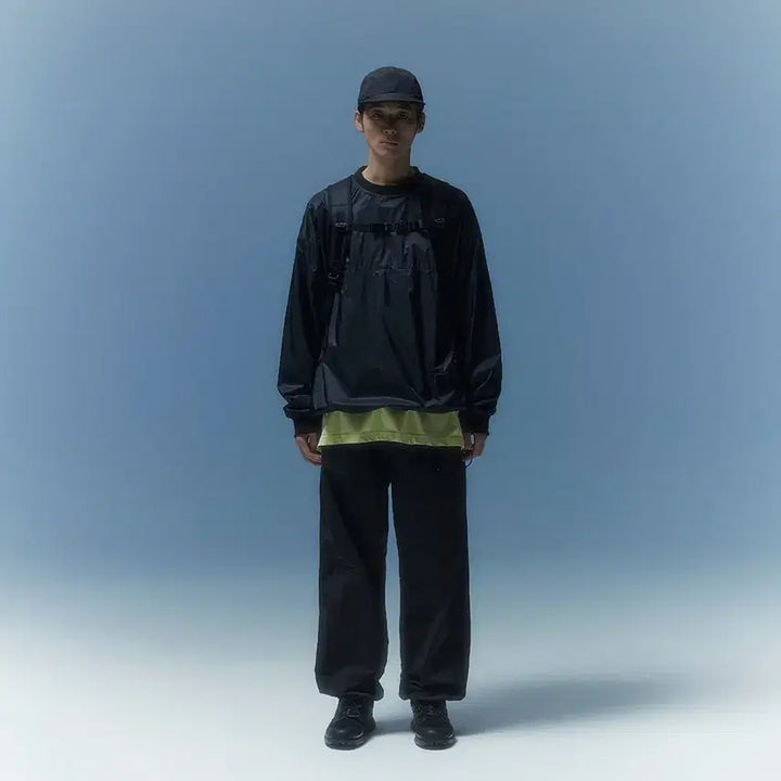 [SOLD OUT] 모이프 나일론 상의