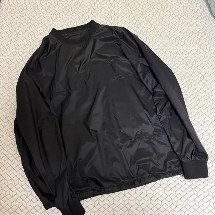 [SOLD OUT] 모이프 나일론 상의