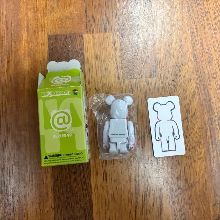 [BUNJANG] Bearbrick Series 49 Comme des Garçons Collaboration Bearbrick / 베어브릭 시리즈 49 꼼데가르송 콜라보 베어브릭