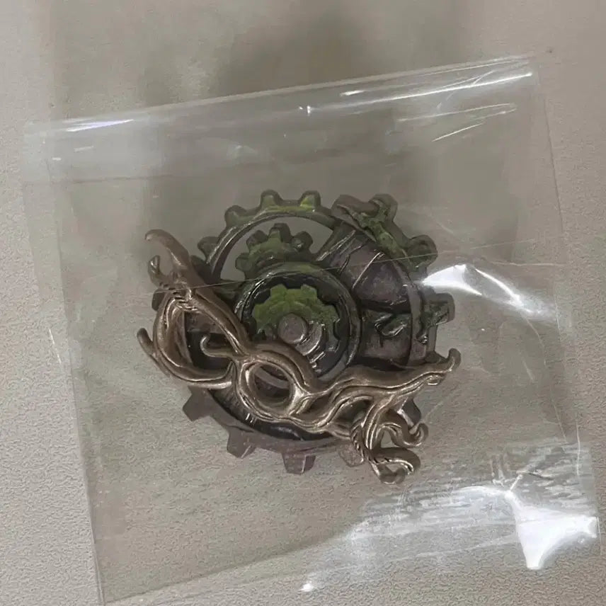 [SOLD OUT] 제5인격 심연8 금속뱃지