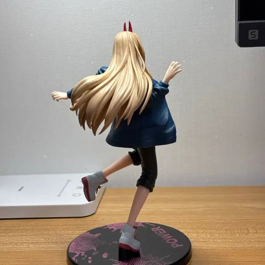 [BUNJANG] Chainsaw Man Power Figure / 체인소맨 파워 피규어