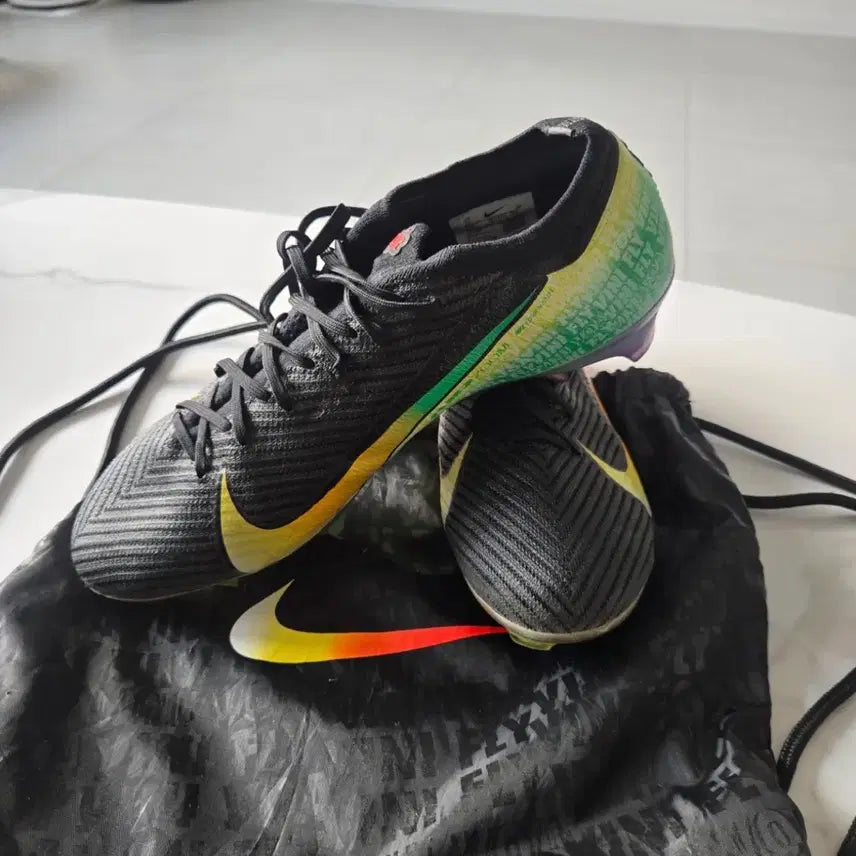 [BUNJANG] Nike Mercurial Vapor 16 Elite VJR FG Vinicius Limited Edition Soccer Cleats (Size 280) / 나이키 머큐리얼 베이퍼 16 엘리트 VJR FG (280)