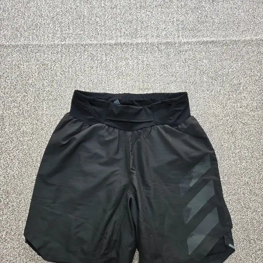 [BUNJANG] Adidas Terrex Agravic Running Shorts Black / [실착1회]아디다스 테렉스 아그라빅 런닝 반바지 블랙