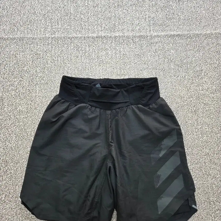 [BUNJANG] Adidas Terrex Agravic Running Shorts Black / [실착1회]아디다스 테렉스 아그라빅 런닝 반바지 블랙