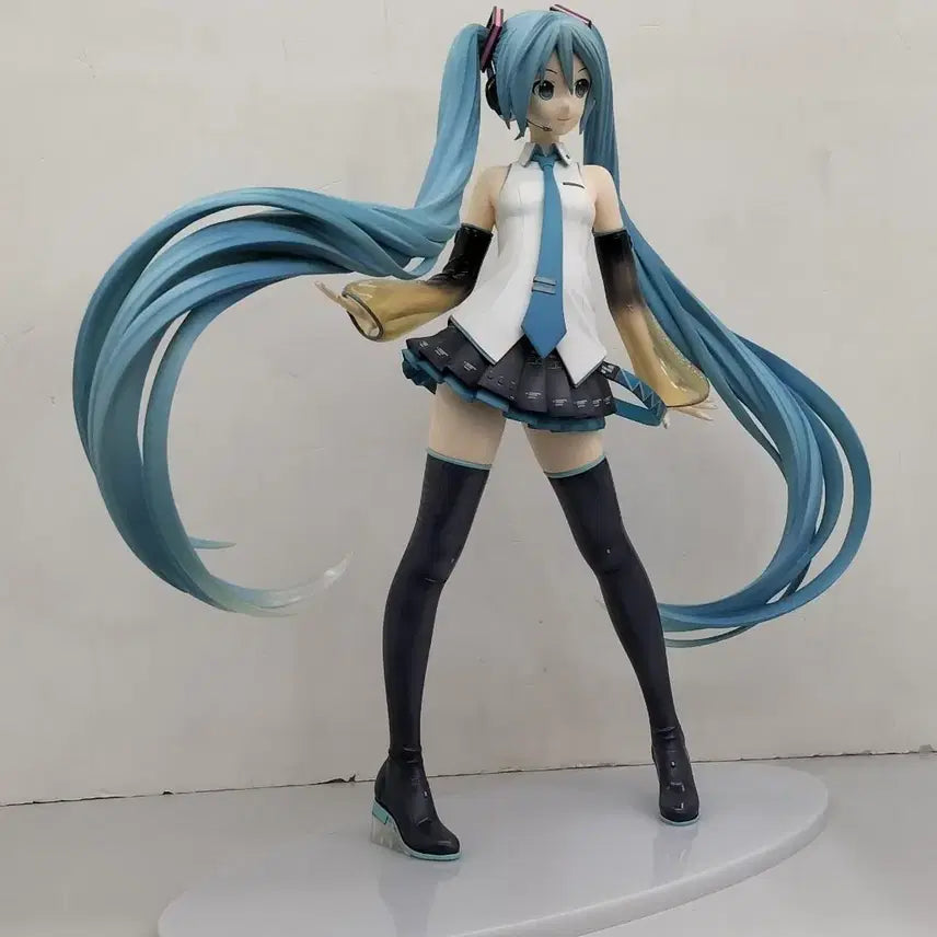 [BUNJANG] Hatsune Miku V3 1/4 Scale Figure / 하츠네 미쿠 V3 1/4 스케일 피규어