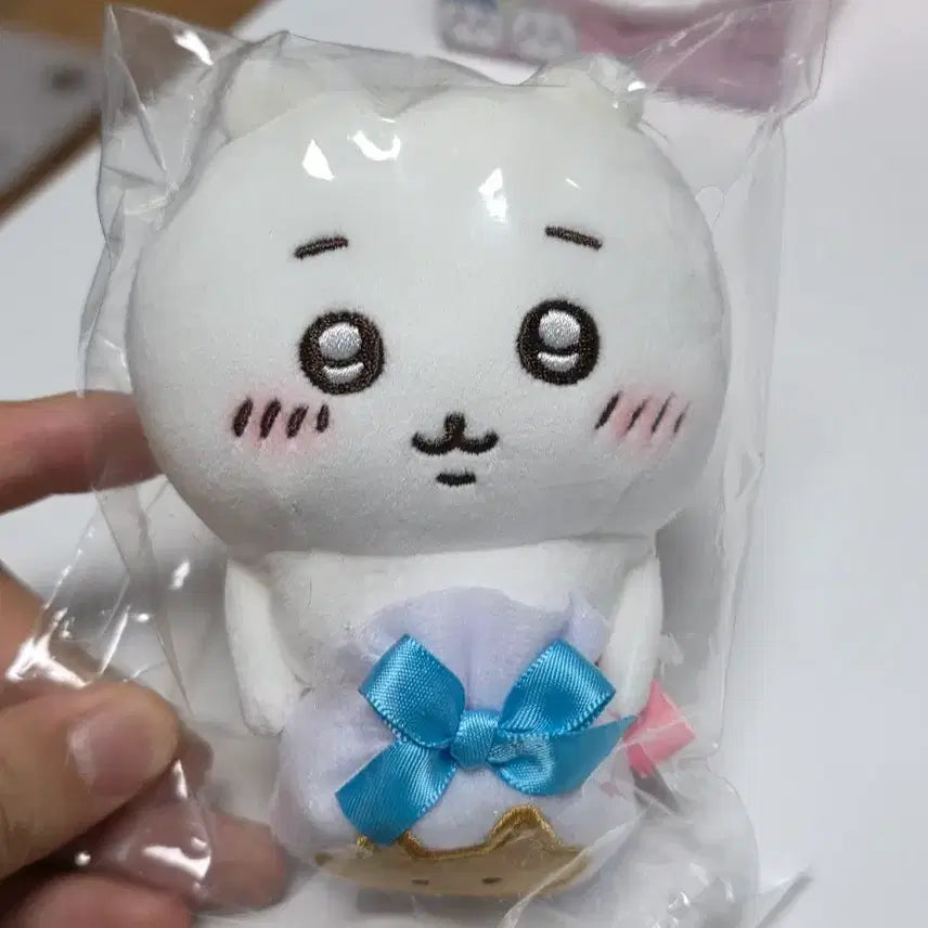 [BUNJANG] Chiikawa Desktop Doll "Praise Cookie" / 치이카와 데스크탑 인형 칭찬 쿠키