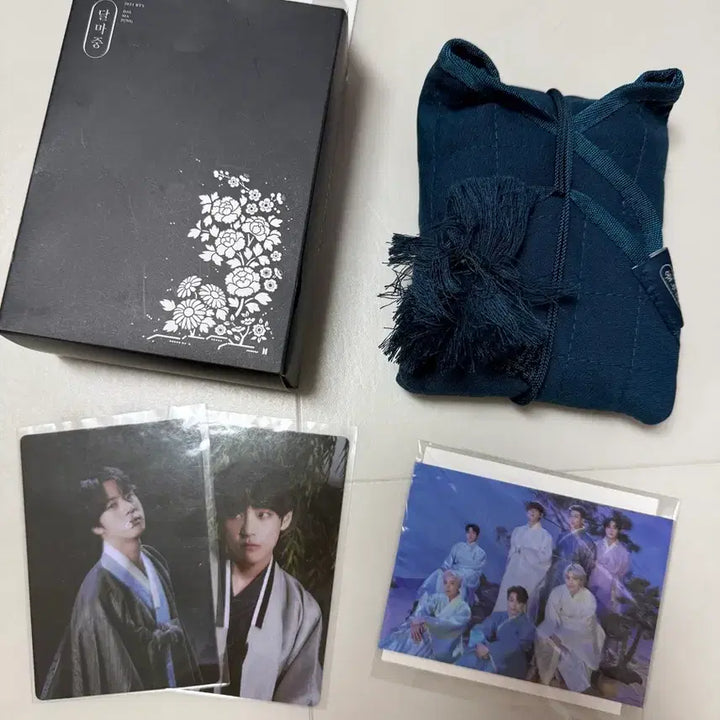 [BUNJANG] BTS Dalmajung Yut Nori Photocard Set / 방탄  bts 달마중 윷놀이 포토카드 세트