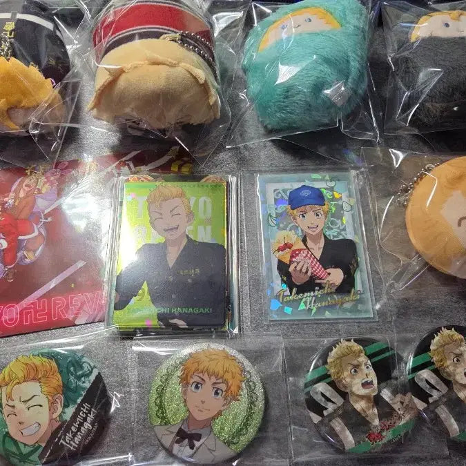 [BUNJANG] Tokyo Revengers Takemichi Merchandise Bundle / 도쿄 리벤저스 타케미치 굿즈 일괄판매 (캔뱃지, 아크릴, 지류, 인형)