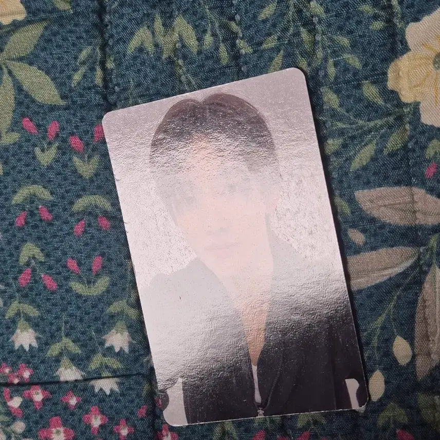 [BUNJANG] Cortis Uhm Sunghyun Greenspun &amp; Redspuns Studio Album Photocard / 코르티스 엄성현 그린그린 레드레드 스튜디오 앨범 포카 스크래치 앨포