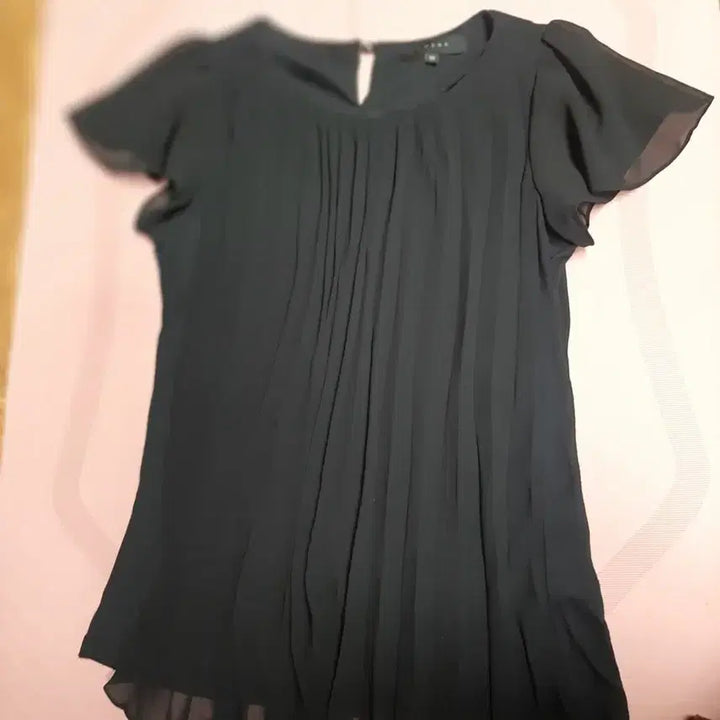 [BUNJANG] Black Pleated Chiffon Short Sleeve Blouse / 블랙 플리츠 쉬폰 반팔 블라우스