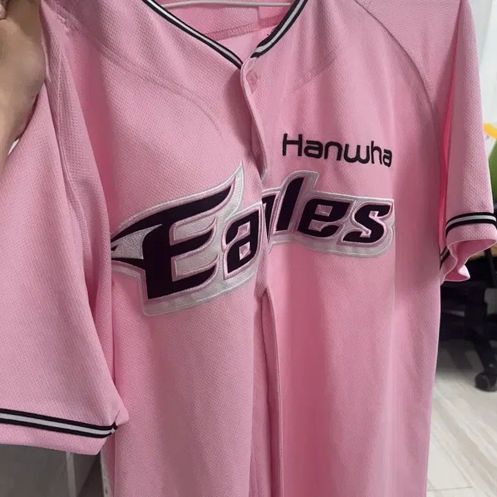 [BUNJANG] Hanwha Eagles Pink Baseball Uniform (Size 100) / 한화 이글스 야구 유니폼 핑크 노마킹 100