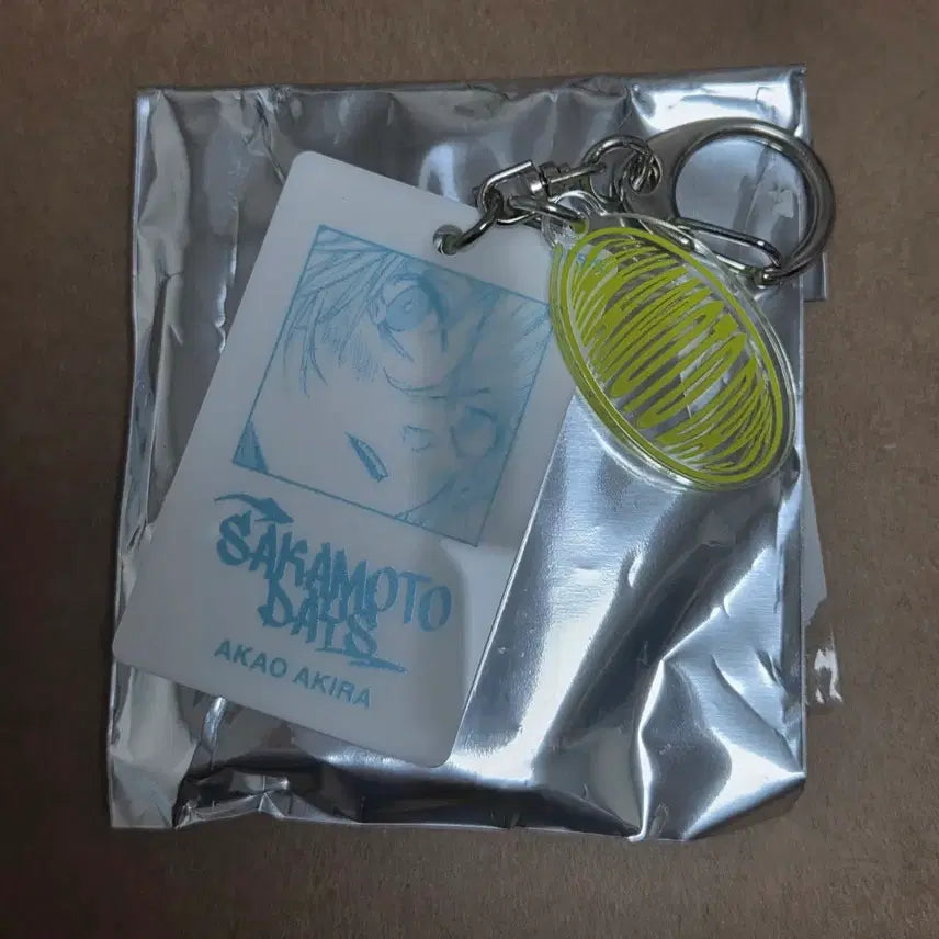 [BUNJANG] Sakamoto Days Akari Akai Acrylic Keychain / 사카모토데이즈 점프샵 아카오 아키라 아크릴 화이트 키홀더 키링