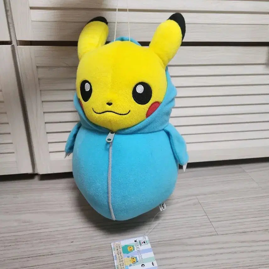 [BUNJANG] Banpresto Pokemon Bulbasaur Poncho Pikachu Plush (Medium) / 포켓몬스터 반프레스토 이상해꽃 판쵸침낭츄 피카츄 봉제중형인형