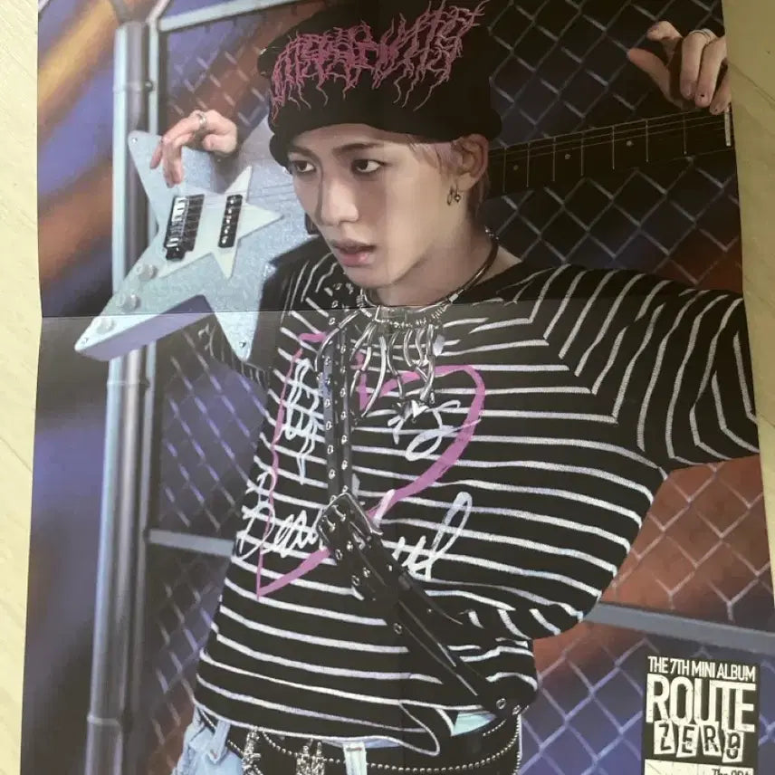 [BUNJANG]  xikers Mini Album Vol. 7 : ROOT ZERO Diora Tricky Poster Minjae (Unsealed) / 싸이커스앨범(민재.ver)