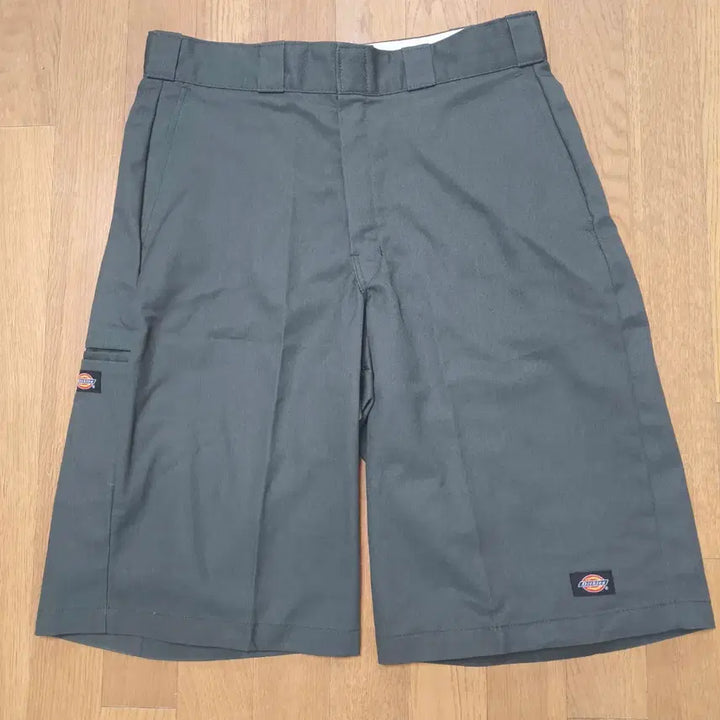 [BUNJANG] Dickies 42283 Bermuda Work Shorts Khaki / [32] 디키즈 42283 버뮤다 워크 쇼츠 카키