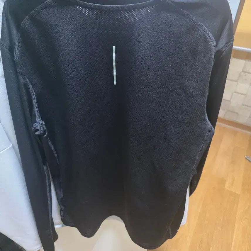 [BUNJANG] Nike Running Long Sleeve T-Shirt Black XL / 나이키 런닝 긴팔 티셔츠 블랙 105라지