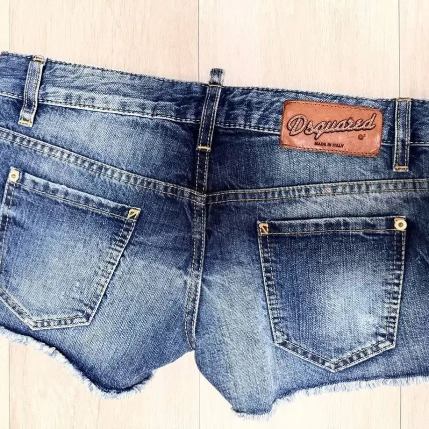 [SOLD OUT] 디스퀘어드2 데님 숏팬츠 42 M 새상품